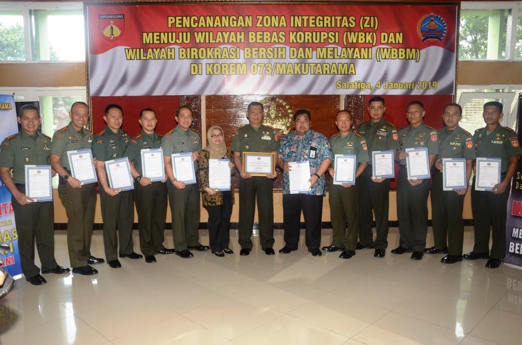 Zona Integritas Menuju Wbk (Wilayah Bebas Korupsi) Dan Wbbm (Wilayah Birokrasi Bersih Dan Melayani) 